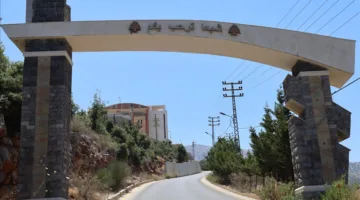 مزارع شبعا: منطقة تحت الاحتلال الإسرائيلي، يطالب بها لبنان وتعتبرها الأمم المتحدة سورية.