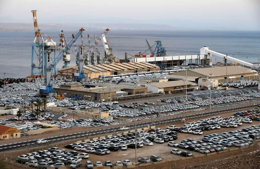 القناة 12 الإسرائيلية: إغلاق ميناء إيلات اعتبارًا من الأحد بسبب عدم قدرته على تسديد ديونه نتيجة حصار الحوثيين. القناة 12 الإسرائيلية: إغلاق ميناء إيلات اعتبارًا من الأحد بسبب عدم قدرته على تسديد ديونه نتيجة حصار الحوثيين.