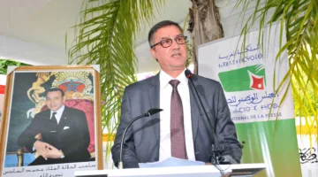 “لجنة المجاهد” تكشف ضعف المؤسسات الصحفية ونقص التكوين وتوصي بإنشاء هيئة للأعمال الاجتماعية.