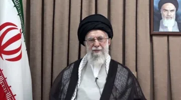 خامنئي: نحن قادرون على توجيه ضربات أقسى لأمريكا وإسرائيل