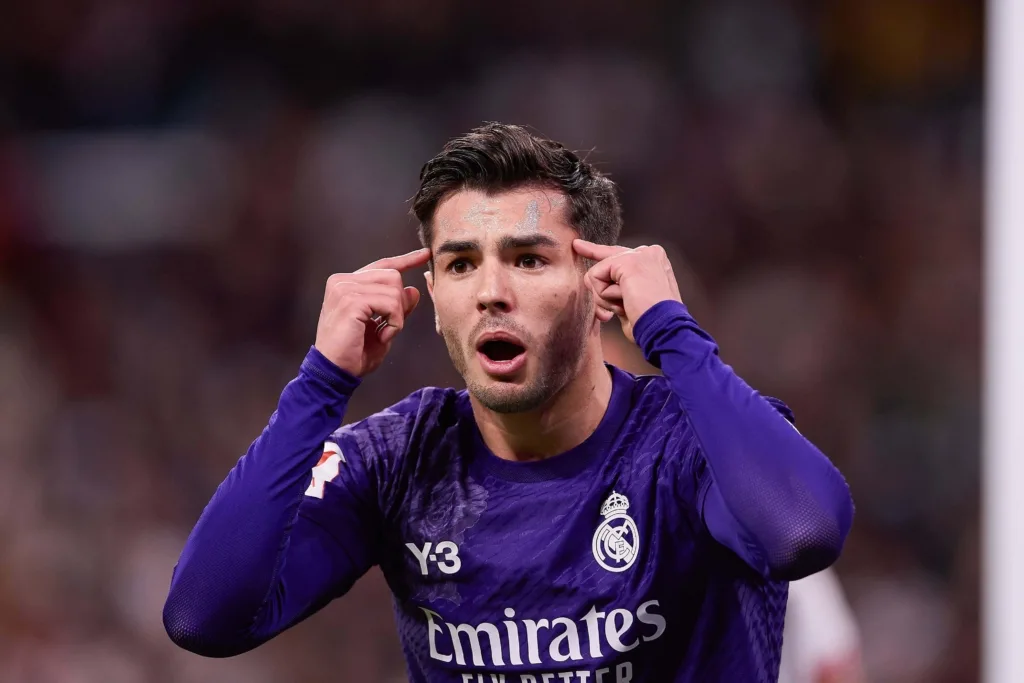 ديـاز يفضل الجلوس على مقاعد بدلاء ريال مدريد بدلاً من الانضمام إلى أندية أوروبا الكبرى، وتقرير يوضح الأسباب. ديـاز يفضل الجلوس على مقاعد بدلاء ريال مدريد بدلاً من الانضمام إلى أندية أوروبا الكبرى، وتقرير يوضح الأسباب.