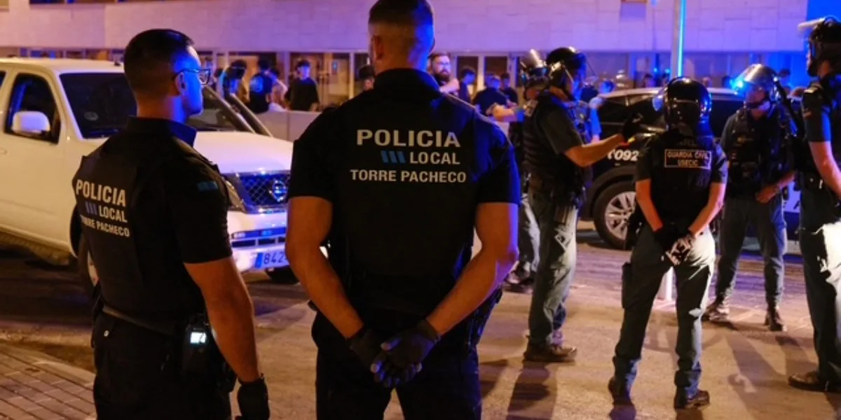 منظمة حقوقية تدعو لإجراء تحقيق فوري في أحداث العنصرية ضد المغاربة في إسبانيا منظمة حقوقية تدعو لإجراء تحقيق فوري في أحداث العنصرية ضد المغاربة في إسبانيا