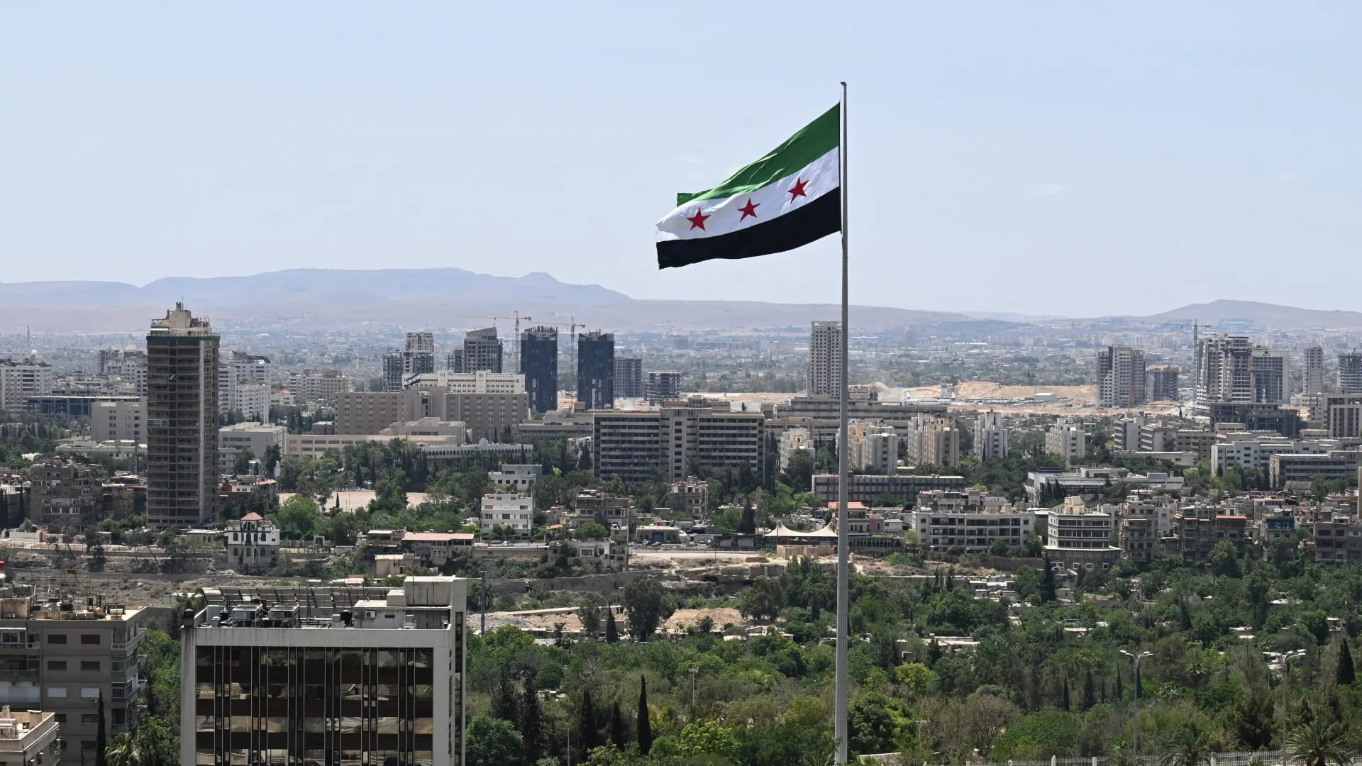 استثمارات سعودية في سوريا: 6.4 مليارات دولار لمشاريع المترو والأبراج والمدن استثمارات سعودية في سوريا: 6.4 مليارات دولار لمشاريع المترو والأبراج والمدن