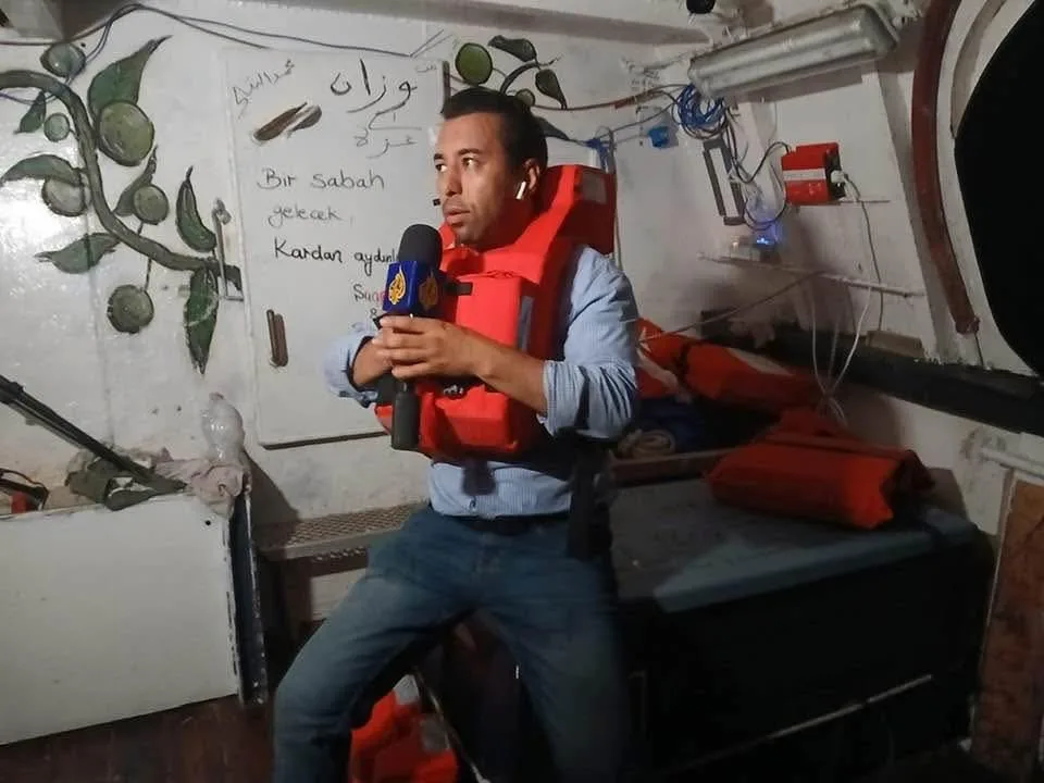 تضامن كبير مع الصحفي محمد البقالي عقب احتجاز إسرائيل لركاب سفينة “حنظلة” تضامن كبير مع الصحفي محمد البقالي عقب احتجاز إسرائيل لركاب سفينة “حنظلة”