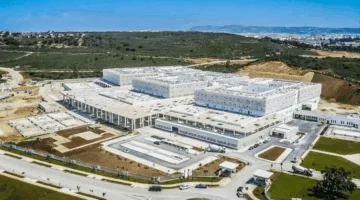 المستشفى الجامعي محمد السادس بطنجة: نموذج للتفوق ورمز للطب الإنساني