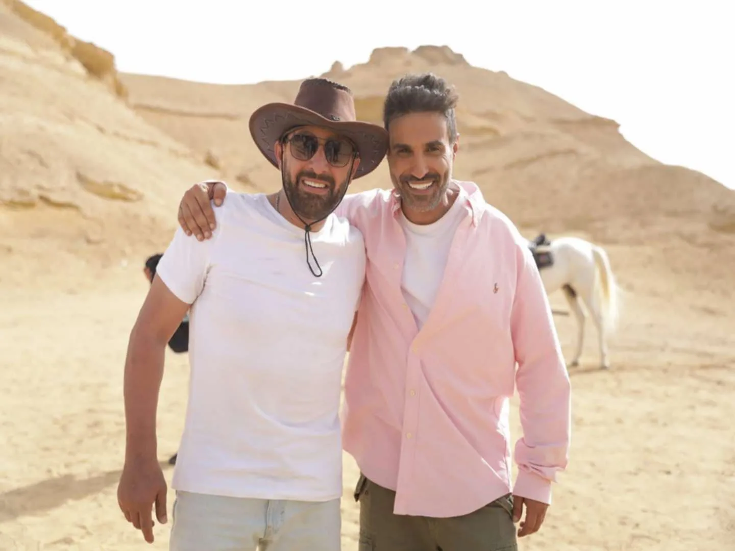 السقا وفهمي يستعرضان تفاصيل “أحمد وأحمد”: حلم استمر 11 سنة… وتصوير مشاهد السقالات بدون واير السقا وفهمي يستعرضان تفاصيل “أحمد وأحمد”: حلم استمر 11 سنة… وتصوير مشاهد السقالات بدون واير