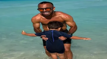 7 لقطات لمحمد مجدي أفشة أثناء العطلة مع ابنه