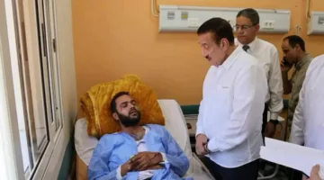 إصابة نتيجة حادث في الطريق الإقليمي بالمنوفية: سائق الميكروباص يتجاوز السرعة القانونية رغم تنبيهات الركاب المتكررة.