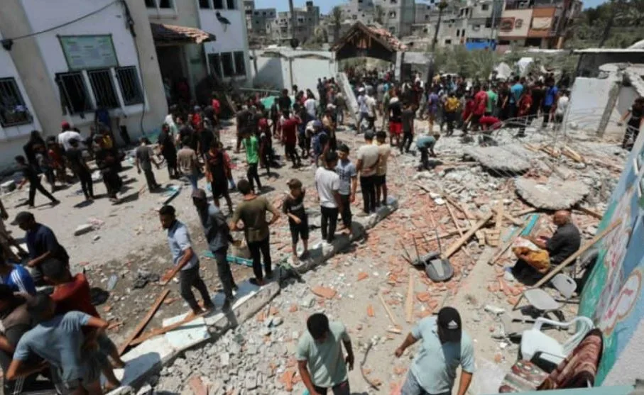 تحت سماء ملتهبة.. الجيش الإسرائيلي يقتل 28 فلسطينياً في مختلف مناطق قطاع غزة تحت سماء ملتهبة.. الجيش الإسرائيلي يقتل 28 فلسطينياً في مختلف مناطق قطاع غزة