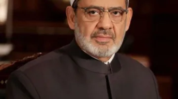 شيخ الأزهر يبارك لأحمد كجوك فوزه بجائزة أفضل وزير مالية في إفريقيا