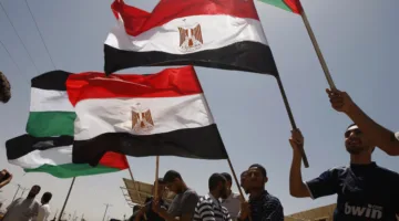 مصر تعزز جهودها لإعادة استئناف المحادثات غير المباشرة بعد إعلان حماس قبولها لوقف مؤقت لإطلاق النار مع إسرائيل