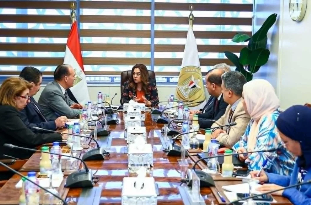 الهوية البصرية: وزيرة التنمية المحلية تعرض إجراءات توحيد المظهر الحضاري للمحافظات