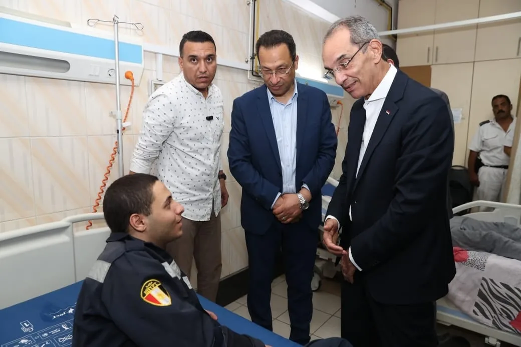 حريق في سنترال رمسيس.. وزير الاتصالات: خدمات الطوارئ والإطفاء والإسعاف ونظام الخبز تعمل بشكل طبيعي في معظم المحافظات. حريق في سنترال رمسيس.. وزير الاتصالات: خدمات الطوارئ والإطفاء والإسعاف ونظام الخبز تعمل بشكل طبيعي في معظم المحافظات.