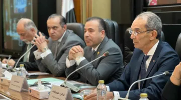 وزير الاتصالات: شهداء حريق مركز رمسيس في قلوبنا