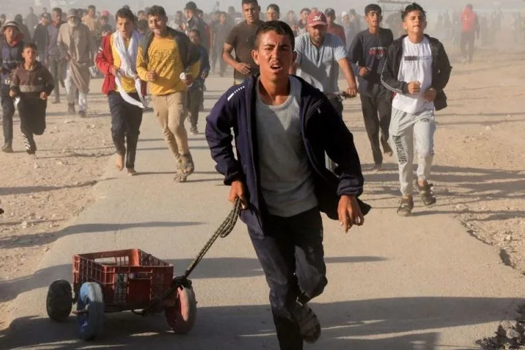 الأونروا: نزوح 714 ألف فلسطيني داخل غزة منذ انتهاء اتفاق وقف النار الأونروا: نزوح 714 ألف فلسطيني داخل غزة منذ انتهاء اتفاق وقف النار