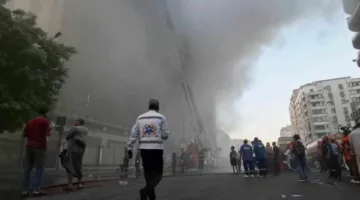 حريق في سنترال رمسيس: النيران تنتشر إلى المكاتب في الطابقين السادس والسابع بالقرب من كوبري أكتوبر