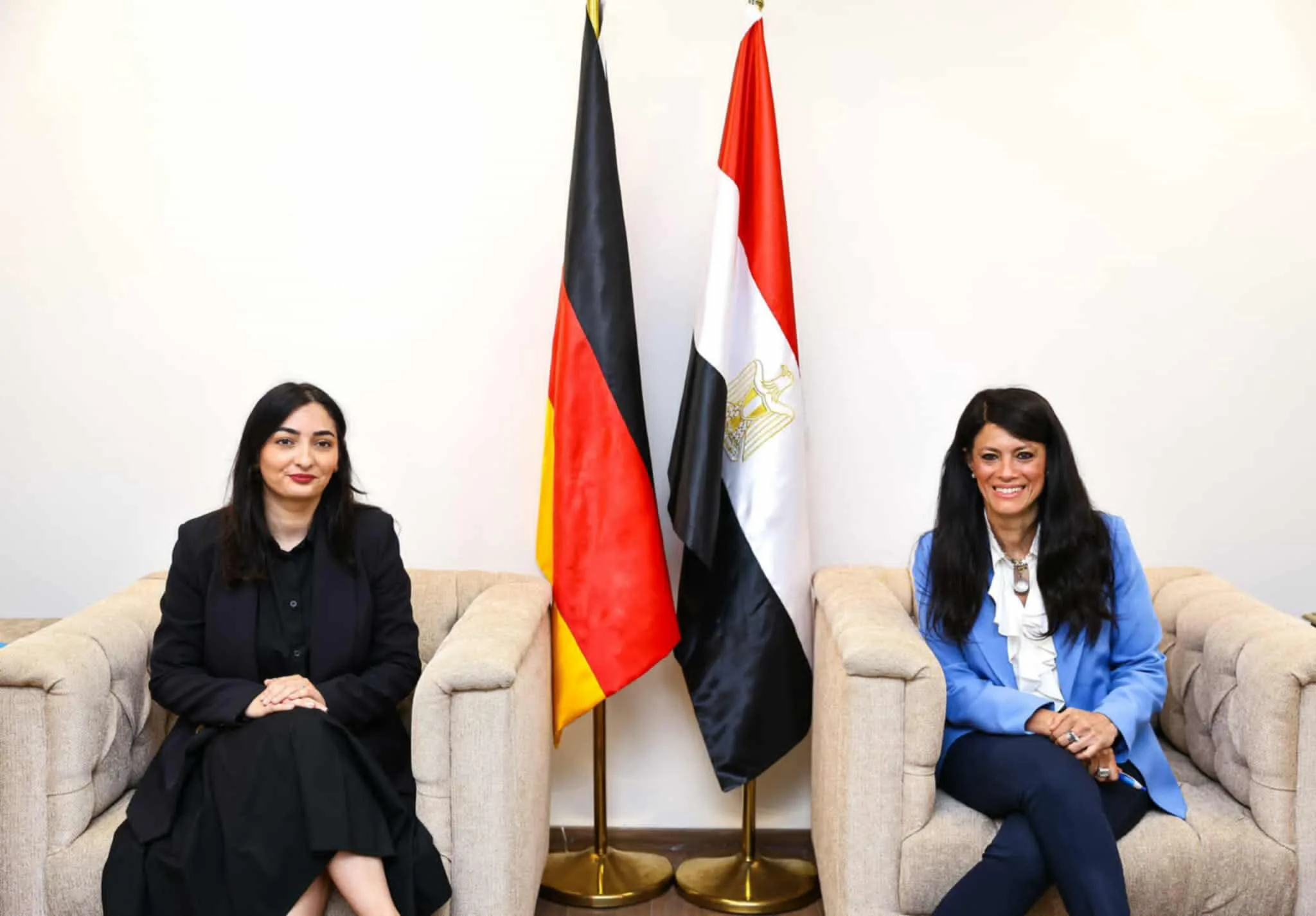 رانيا المشاط: نهدف لإطلاق منصة مشابهة لـ «نُوفّي» لتعزيز الشراكات الدولية في قطاع التنمية الصناعية رانيا المشاط: نهدف لإطلاق منصة مشابهة لـ «نُوفّي» لتعزيز الشراكات الدولية في قطاع التنمية الصناعية
