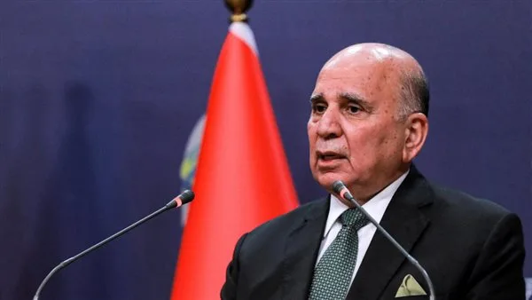 العراق يرحب بإعلان “حزب العمال الكردستاني” عن بدء عملية تسليم الأسلحة العراق يرحب بإعلان “حزب العمال الكردستاني” عن بدء عملية تسليم الأسلحة