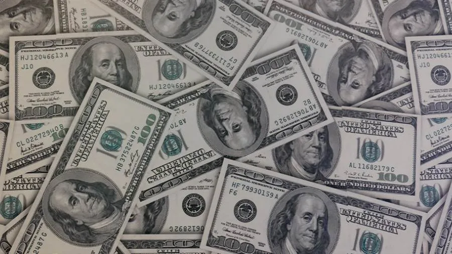 Dollar and Treasury Yields Rise as Tariff Effects Start to Show on Inflation