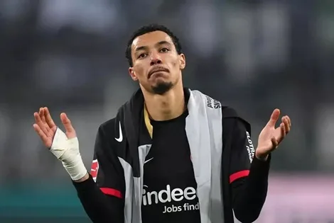 ليفربول يخطط لتقديم عرض للتعاقد مع هوجو إيكيتيكي