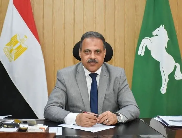 محافظ الشرقية يدعو كافة المواطنين إلى أخذ الحيطة والحذر خلال هطول الأمطار الرعدية الغزيرة.