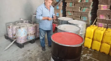 استيلاء على 35 طنًا من المواد الكيميائية و200 عبوة من حلوى الأطفال مجهولة المصدر في بلبيس