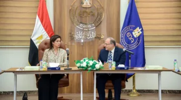 رئيس هيئة الدواء يلتقي بمدير الصحة العالمية الإقليمي
