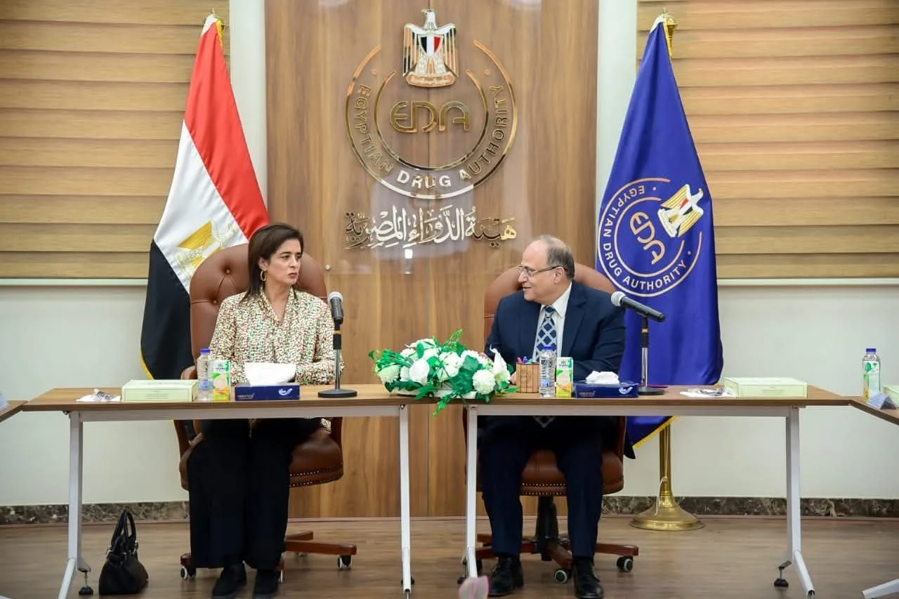 رئيس هيئة الدواء يلتقي بمدير الصحة العالمية الإقليمي