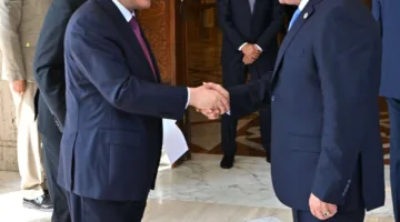 الرئيس عبد الفتاح السيسي يرحب برئيس مجلس الدولة في الصين