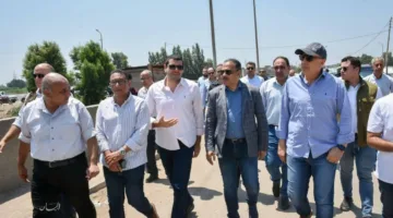 زيارة ميدانية لمتابعة نظام المياه في منيا القمح بحضور وزير الري ومحافظ الشرقية
