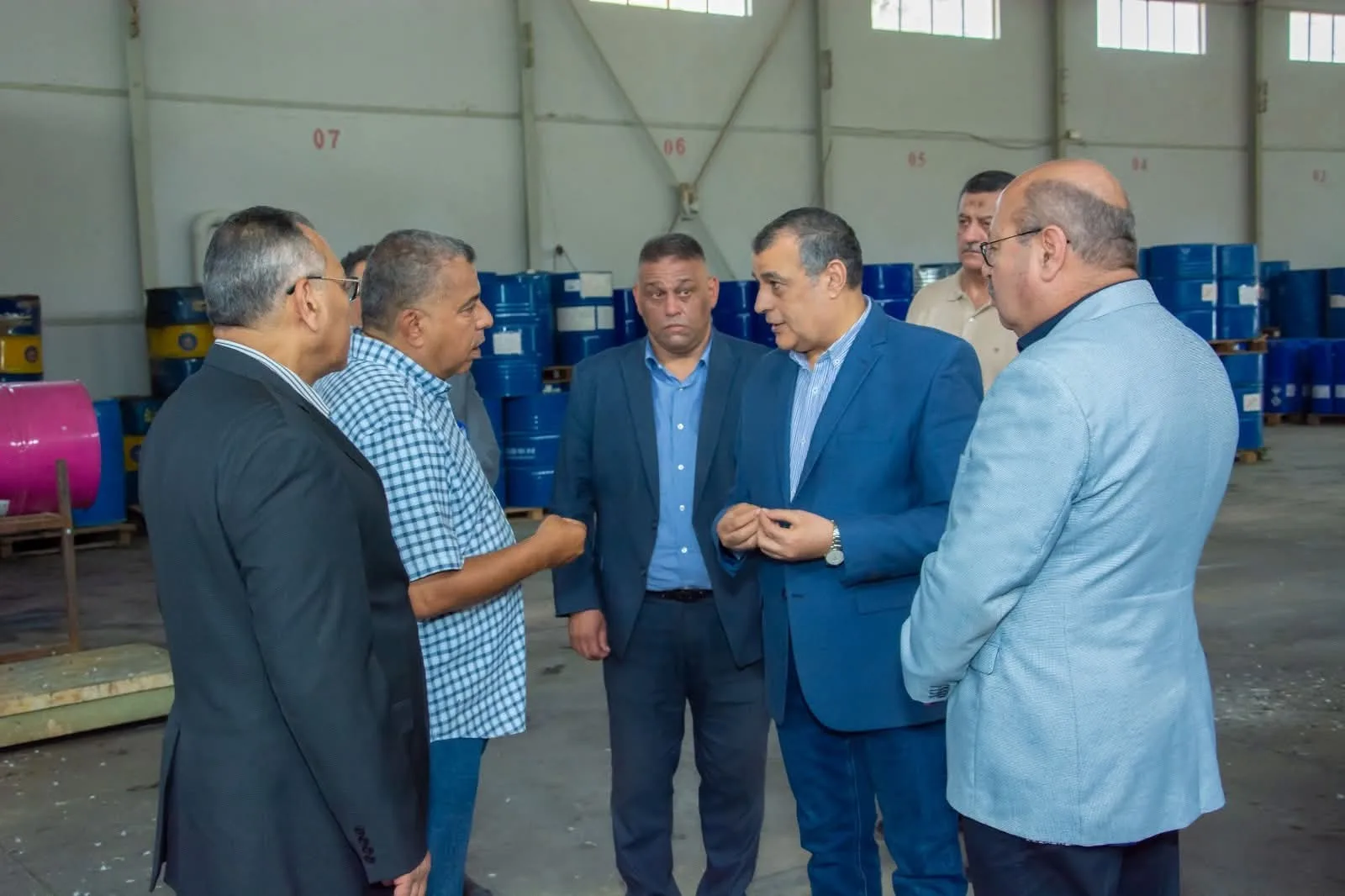 وزير الدولة للإنتاج الحربي يزور مصانع شركة هليوبوليس للصناعات الكيميائية (المصنع 81 الحربي) وزير الدولة للإنتاج الحربي يزور مصانع شركة هليوبوليس للصناعات الكيميائية (المصنع 81 الحربي)