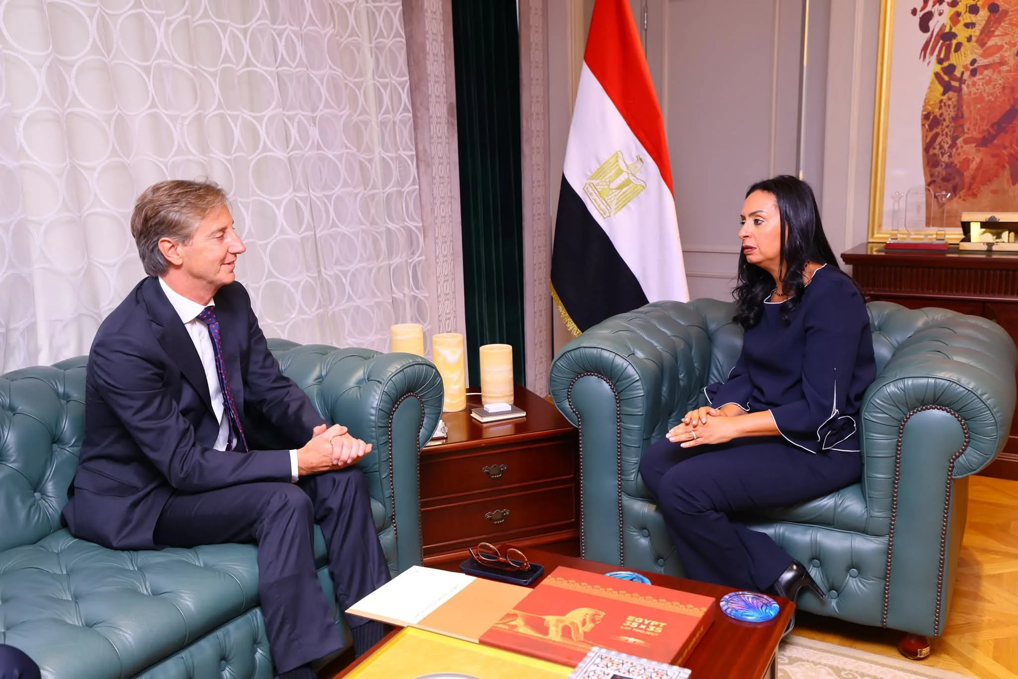 وزيرة التضامن الاجتماعي تجتمع بالممثل المقيم لبرنامج الأمم المتحدة الإنمائي في مصر وزيرة التضامن الاجتماعي تجتمع بالممثل المقيم لبرنامج الأمم المتحدة الإنمائي في مصر