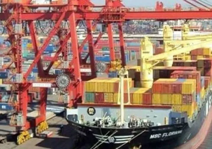 دبي العالمية للموانئ تضخ 800 مليون دولار في موانئ سوريا بعد إزالة العقوبات دبي العالمية للموانئ تضخ 800 مليون دولار في موانئ سوريا بعد إزالة العقوبات