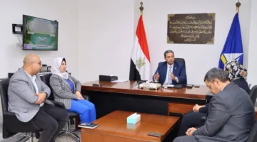 الشهابي يقدم رؤية حول خطط التنسيق بين مقدمي الخدمات الطبية في مستشفى دمياط التخصصي