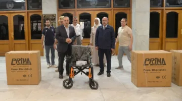 محافظ أسيوط يزود المستشفيات الحكومية بكراسي كهربائية متحركة لخدمة المرضى وذوي الاحتياجات الخاصة