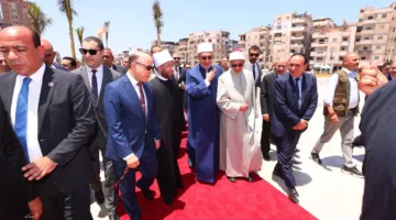 الأزهري وعياد وعبدالمعطي يقومون بجولة لتفقد المرحلة الثانية من مشروع تحسين الميدان الإبراهيمي في دسوق.