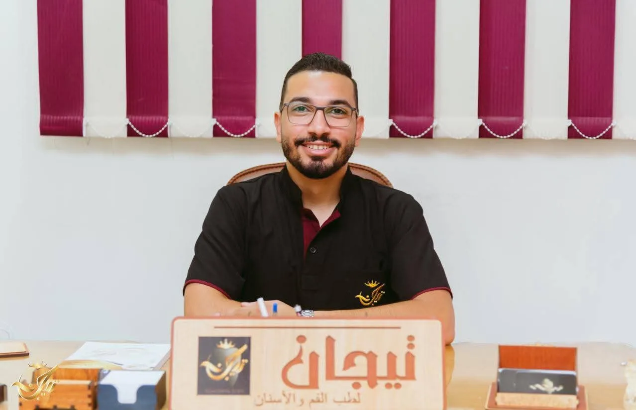 اختصاصي جراحة الفم والأسنان يحذر من مخاطر فصل الصيف على صحة اللثة اختصاصي جراحة الفم والأسنان يحذر من مخاطر فصل الصيف على صحة اللثة