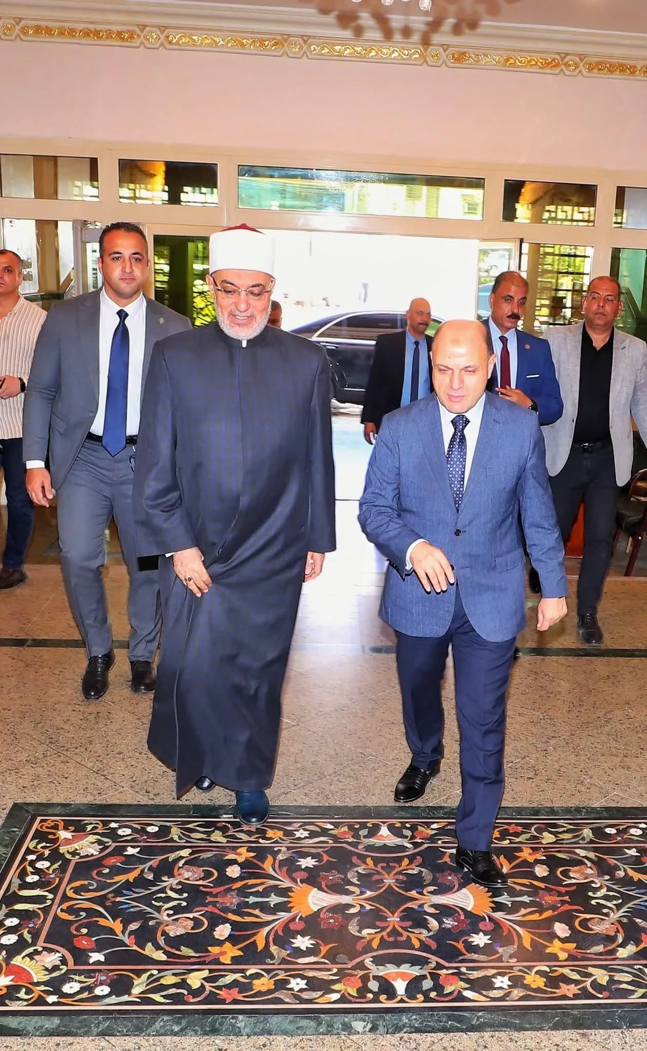 محافظ كفر الشيخ يستقبل مفتي الجمهورية لمناقشة قضايا متعددة وتعزيز البرامج الدعوية محافظ كفر الشيخ يستقبل مفتي الجمهورية لمناقشة قضايا متعددة وتعزيز البرامج الدعوية
