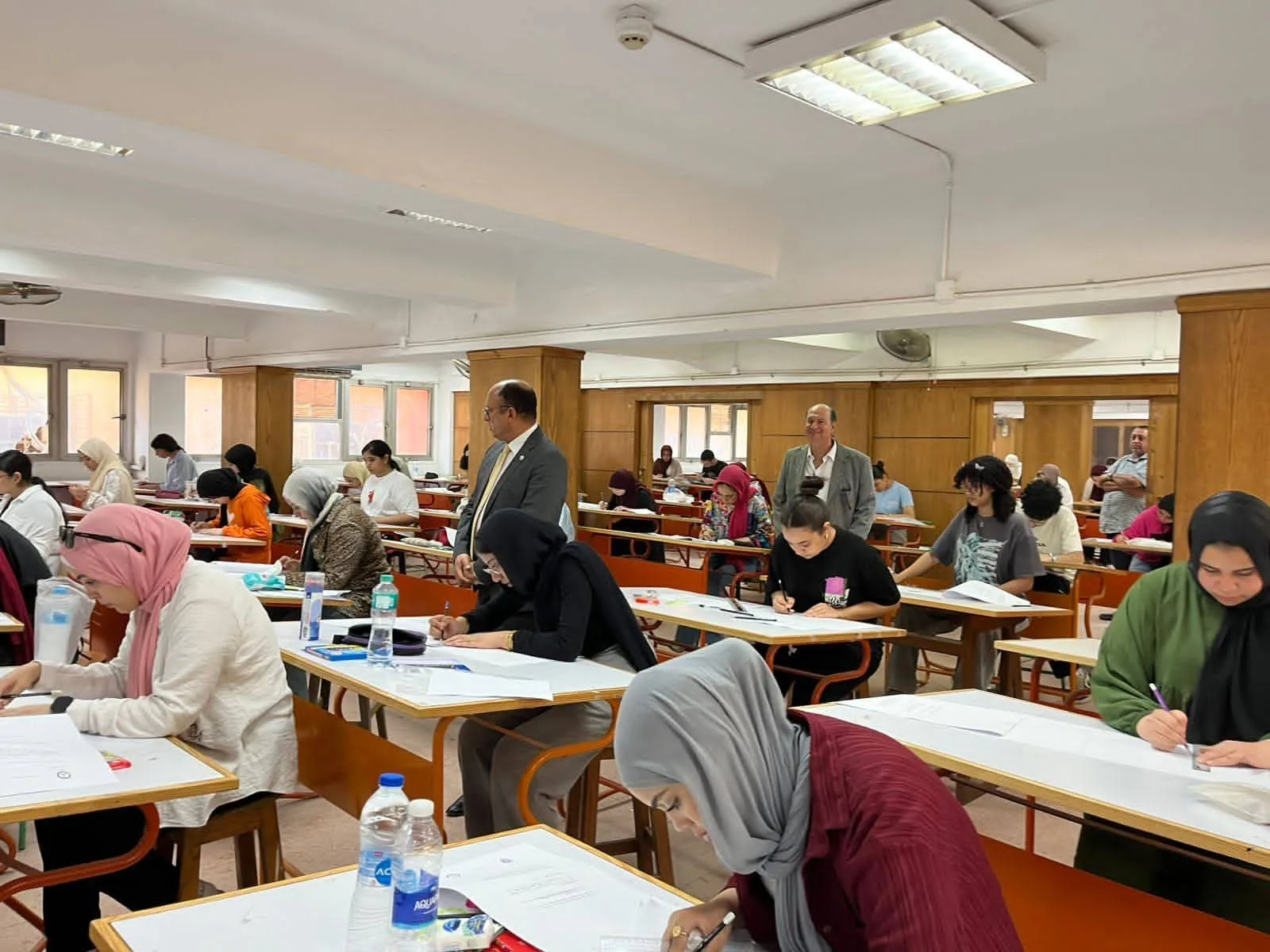 رئيس جامعة حلوان يشرف على امتحانات القدرات في كليتي الفنون التطبيقية والتربية الموسيقية