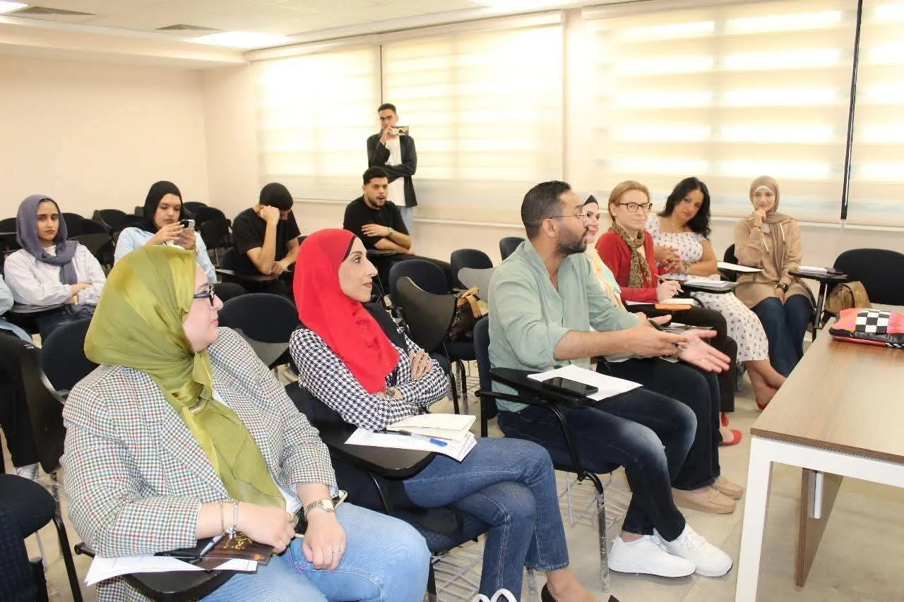 لجان تقييم الأداء العملي لطلاب قسم التسويق الإعلامي في كلية الإعلام بجامعة عين شمس لجان تقييم الأداء العملي لطلاب قسم التسويق الإعلامي في كلية الإعلام بجامعة عين شمس