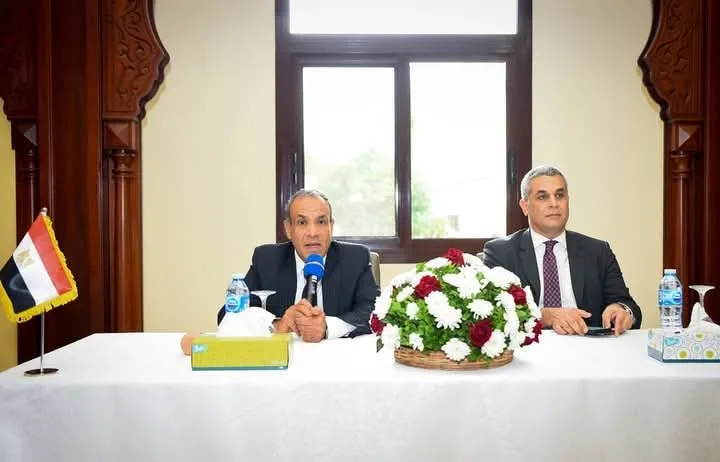 وزير الخارجية والهجرة يجتمع مع أفراد الجالية المصرية في نيجيريا وزير الخارجية والهجرة يجتمع مع أفراد الجالية المصرية في نيجيريا
