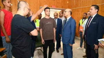 رئيس جامعة أسيوط يشرف على امتحانات القدرات في كلية علوم الرياضة