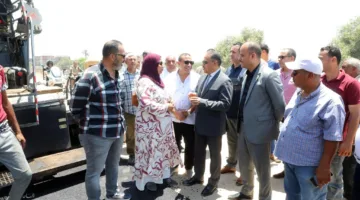 بتكلفة 15 مليون جنيه، استكمال رصف وتحسين جودة طريق المانسترلي – العوامرة في الشرقية