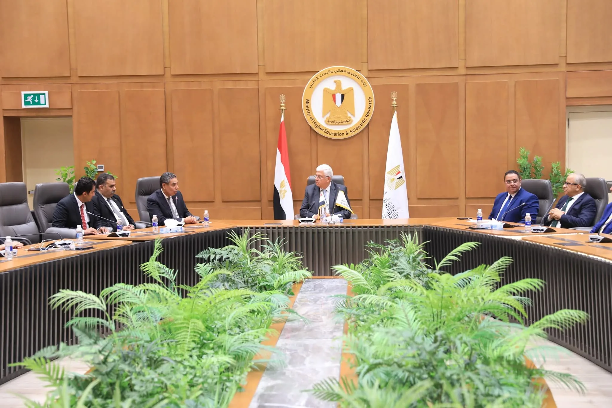 وزير التعليم العالي يكرم الطلاب الفائزين في مسابقة “معًا” لمواجهة الأفكار الضالة.