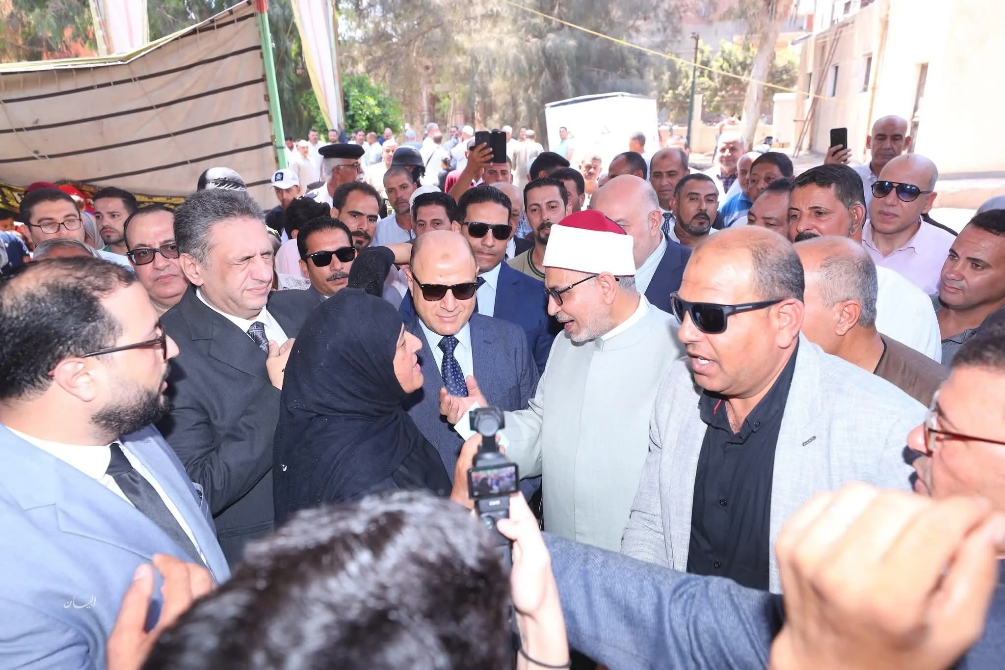 المواطن في الصدارة: محافظ كفر الشيخ يستمع لمشاكل وطلبات سكان قرية سنهور المدينة بدسوق