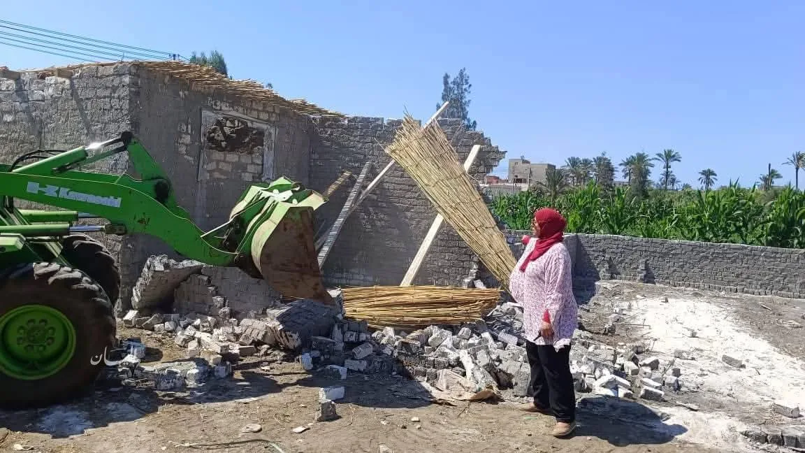 حملات لمواجهة جميع أنواع الانتهاكات على الأراضي الزراعية في محافظة دمياط حملات لمواجهة جميع أنواع الانتهاكات على الأراضي الزراعية في محافظة دمياط