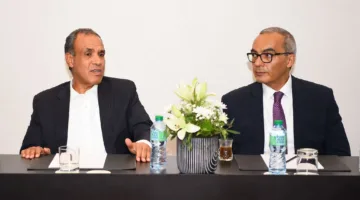 وزير الخارجية والهجرة يجتمع مع أفراد الجالية المصرية في السنغال