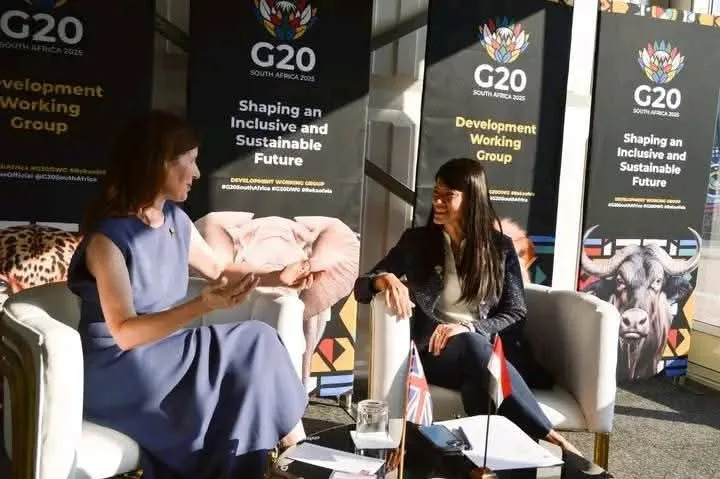 وزيرة التخطيط تلتقي وزيرة التنمية الدولية البريطانية لبحث آفاق التعاون بين البلدين وزيرة التخطيط تلتقي وزيرة التنمية الدولية البريطانية لبحث آفاق التعاون بين البلدين