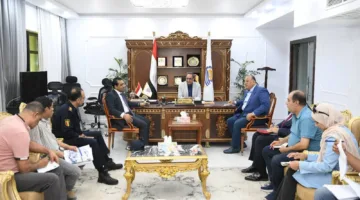 محافظ قنا يستعرض خطوات تحديث وتجديد نقطة الحماية المدنية في وسط المدينة لتعزيز استجابة الطوارئ
