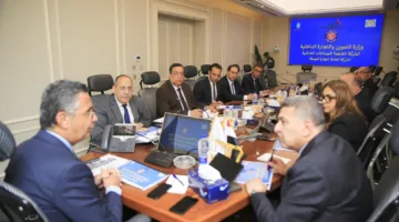 وزير التموين يلتقي برئيس مجلس تجارة الجملة.. التفاصيل الكاملة